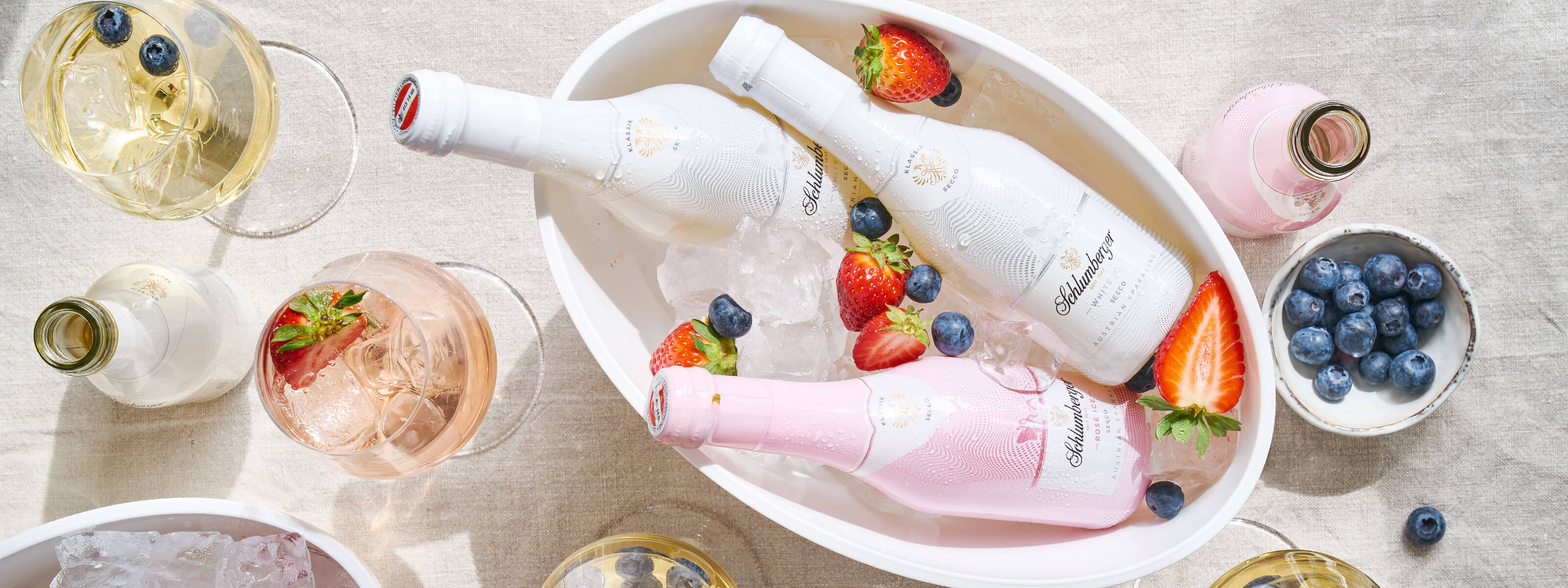 Hero Ice Secco Piccolo in Kühler mit Früchten